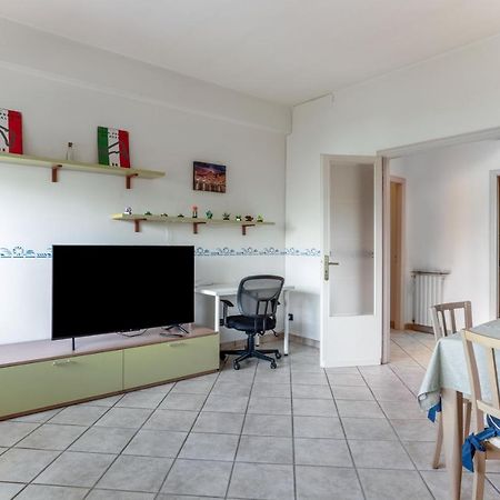 Lucca Roomy Apartment With Balcony And Parking! ภายนอก รูปภาพ