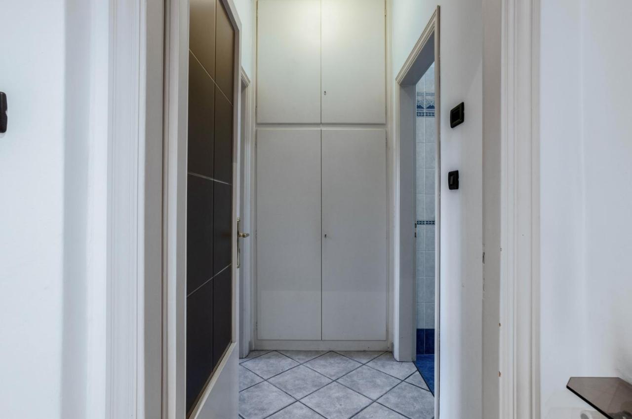 Lucca Roomy Apartment With Balcony And Parking! ภายนอก รูปภาพ