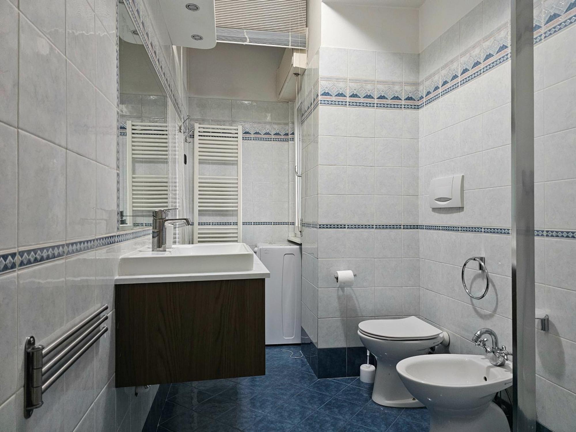 Lucca Roomy Apartment With Balcony And Parking! ภายนอก รูปภาพ