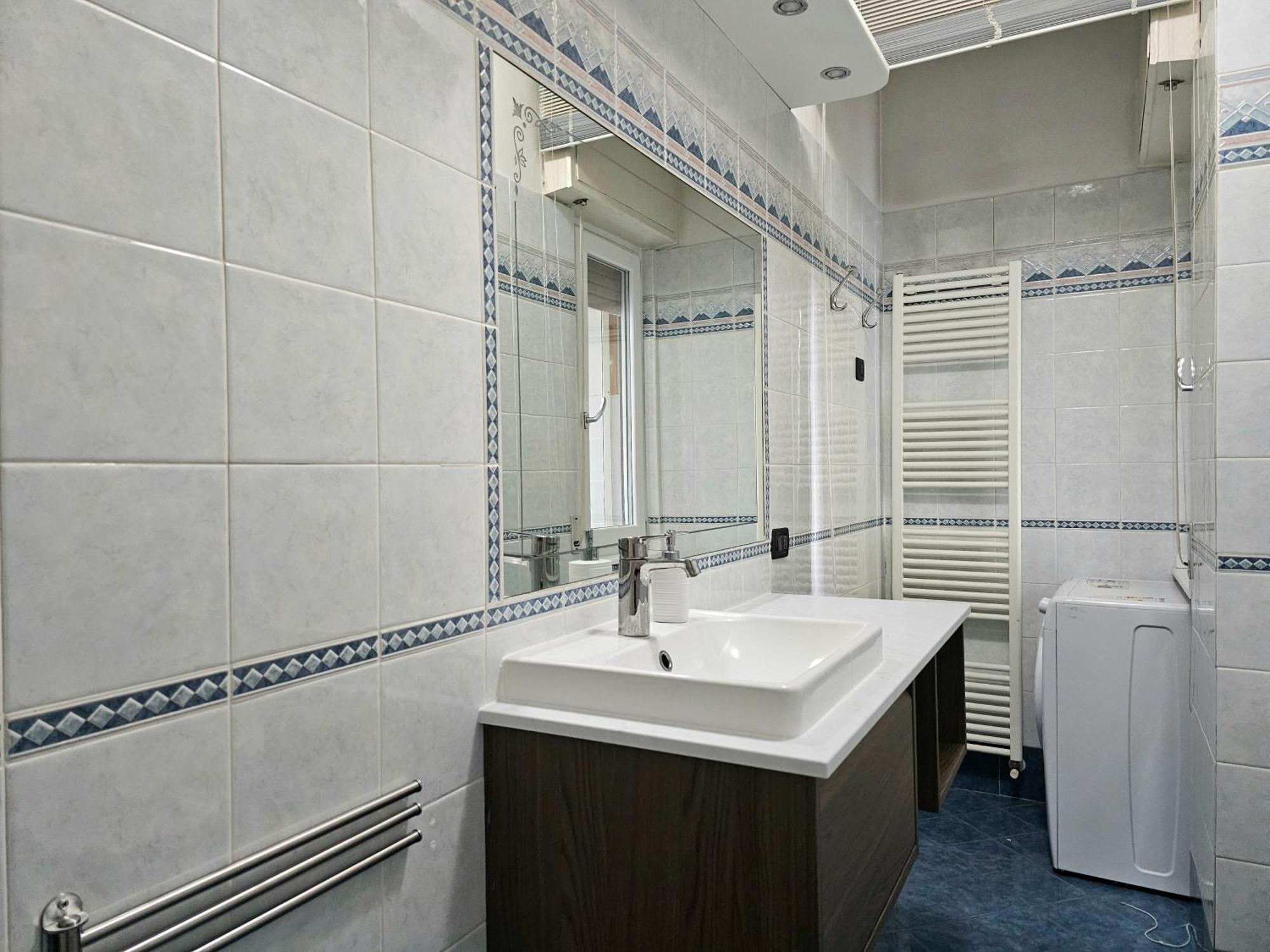 Lucca Roomy Apartment With Balcony And Parking! ภายนอก รูปภาพ